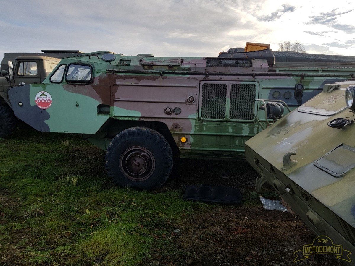 Samochód transportowo-załadowczy 9T218 na sam. BAZ-5922