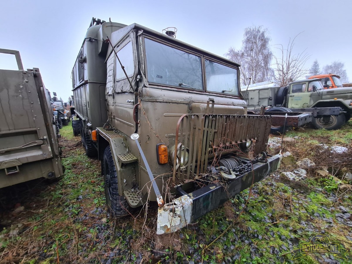 SAMOCHÓD STAR-660